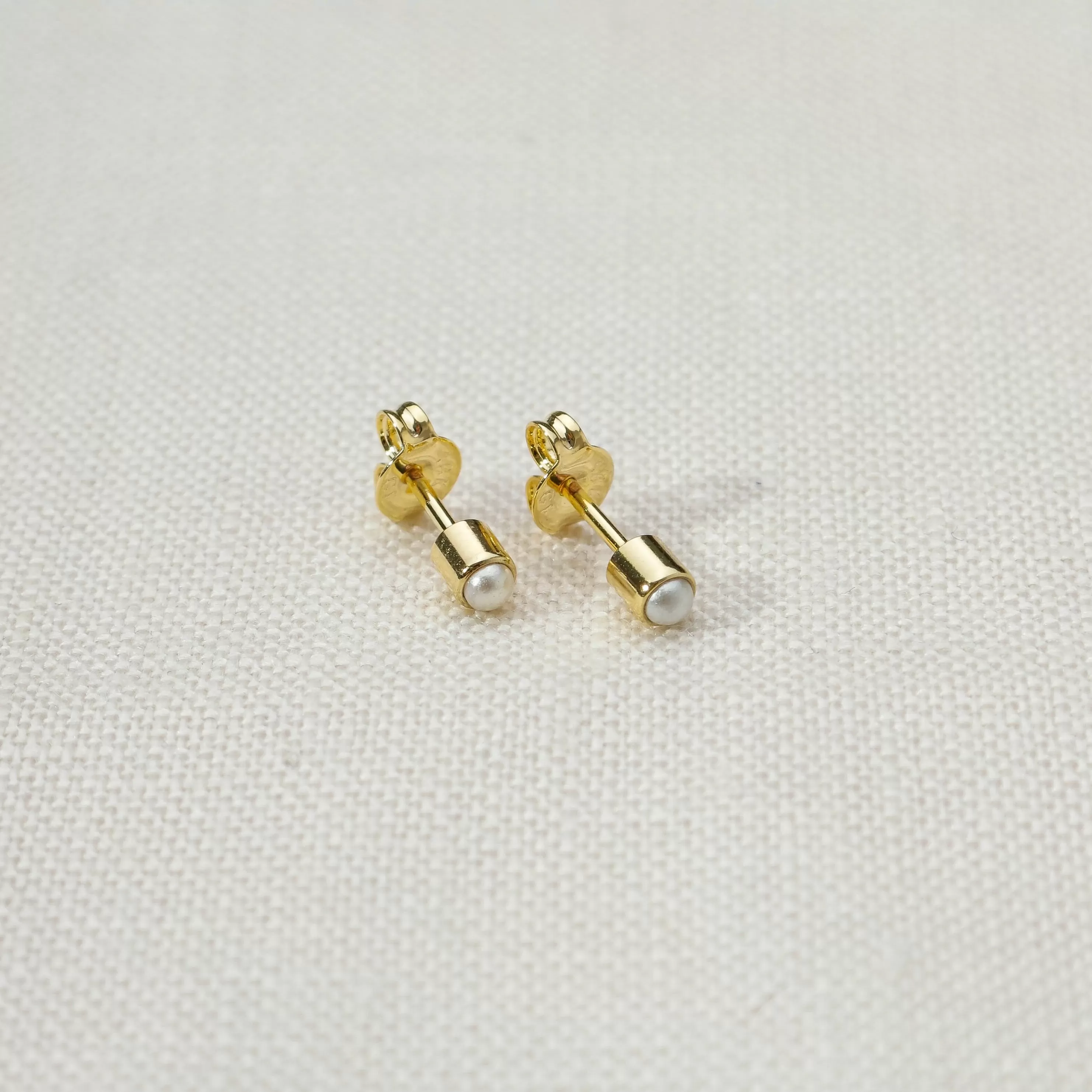 18k Gold Filled Mini Pearl Cabochon Stud Earrings