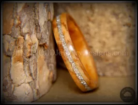 Bentwood Ring - Bethlehem Olive Wood Ring with Silver Glass Inlay