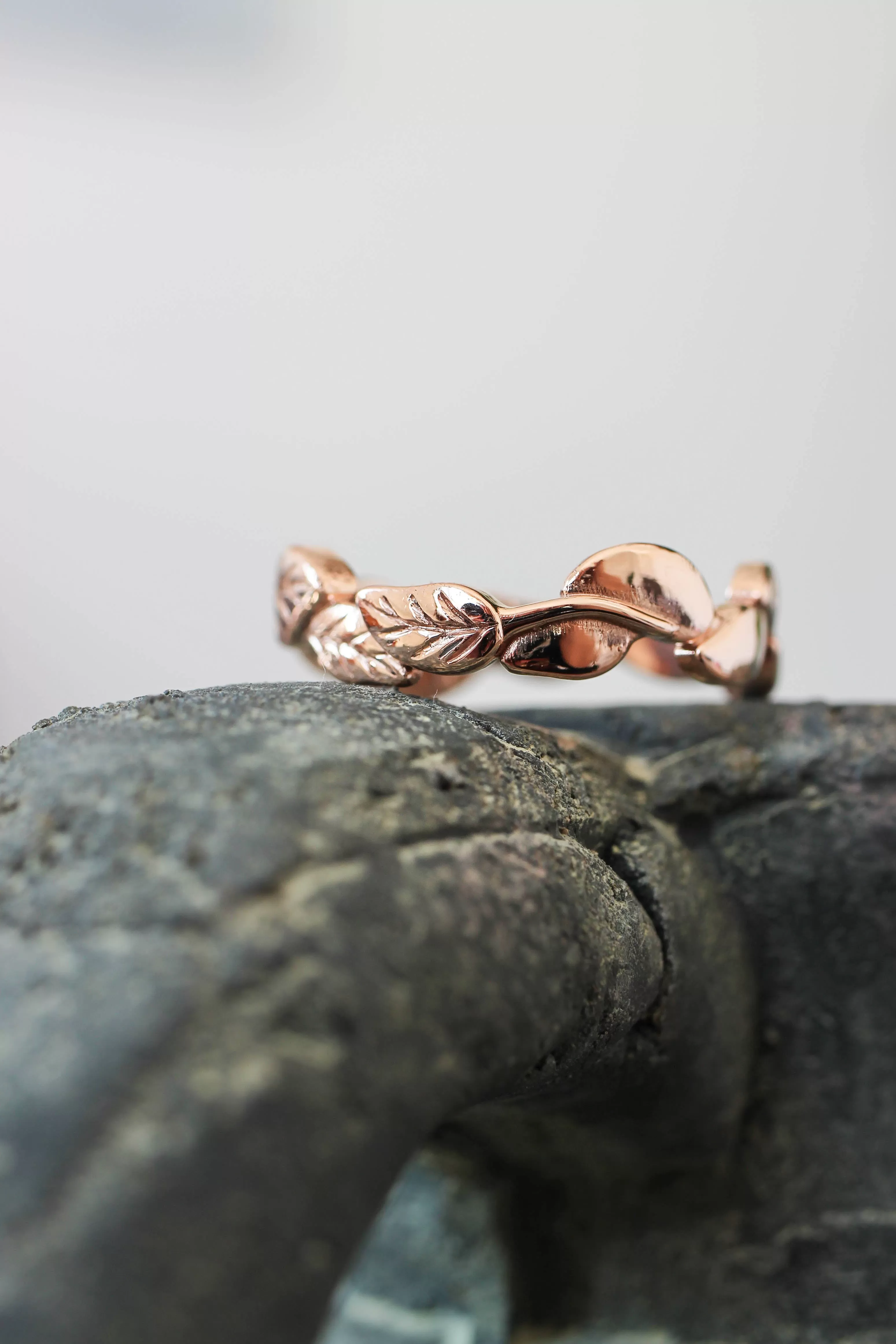 Bold leaves wedding band for man, nature ring for him