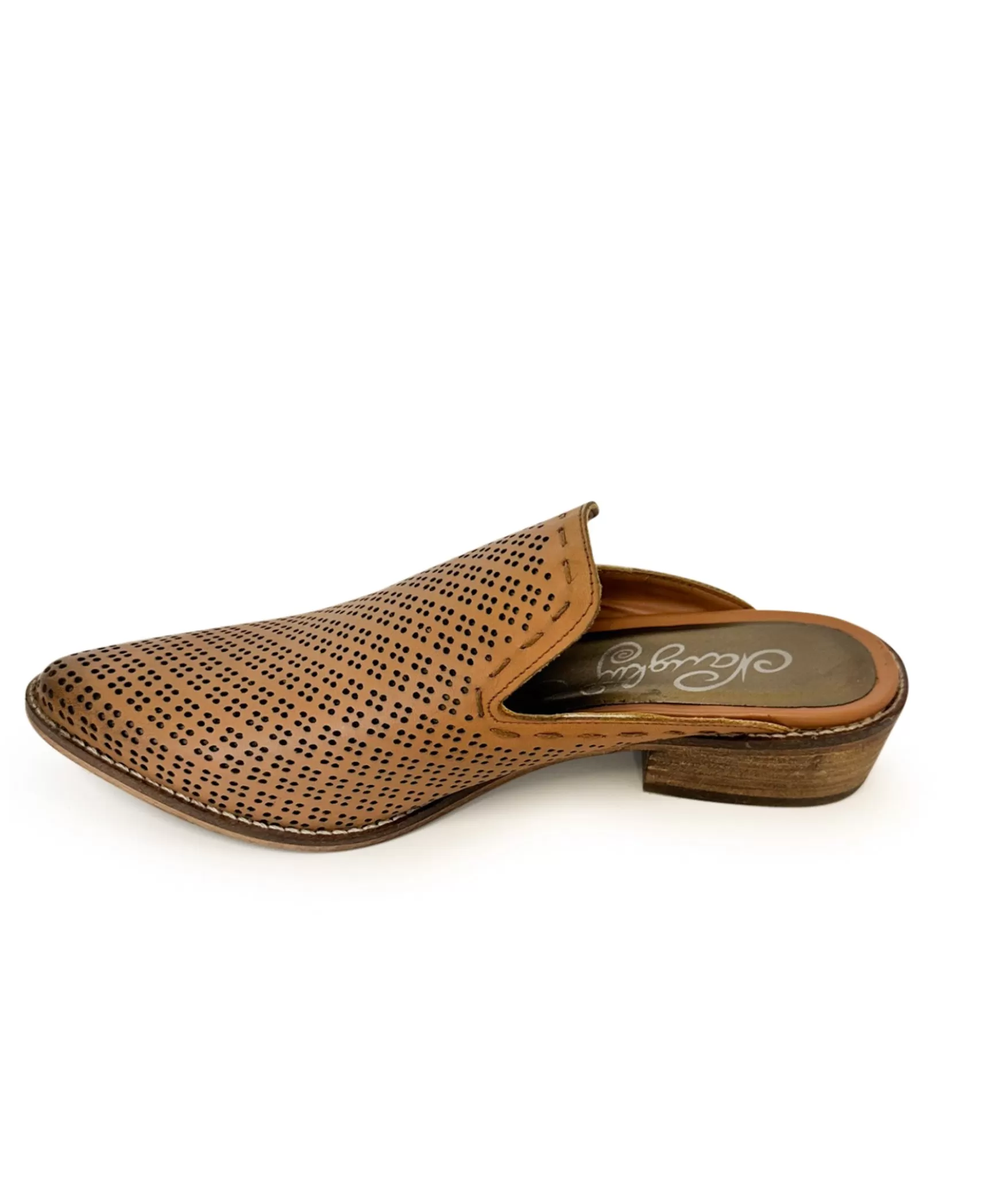 Carisma Flats in Camel