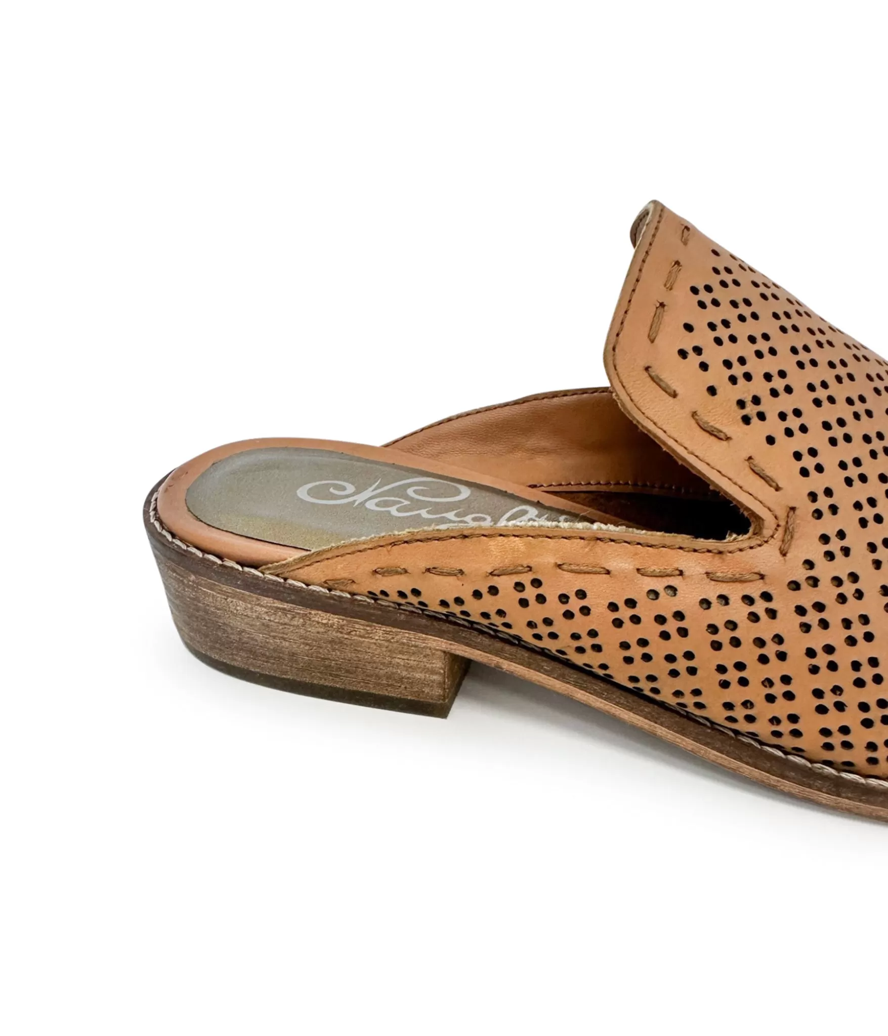 Carisma Flats in Camel