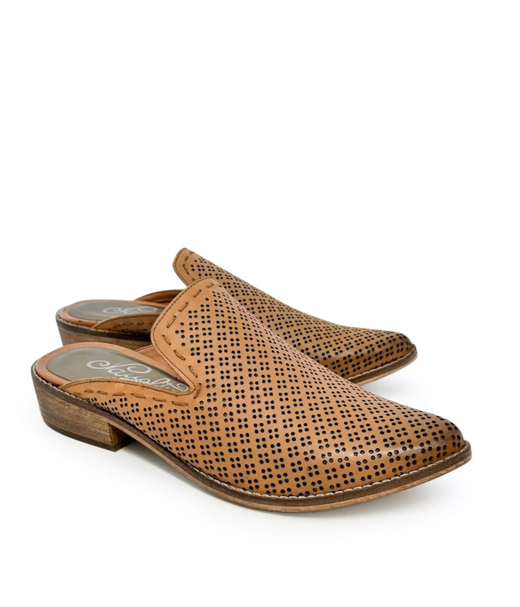 Carisma Flats in Camel