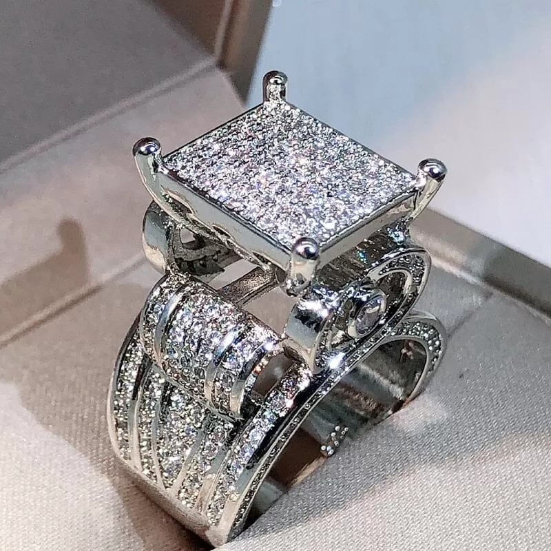 Elegant Diamond Ring