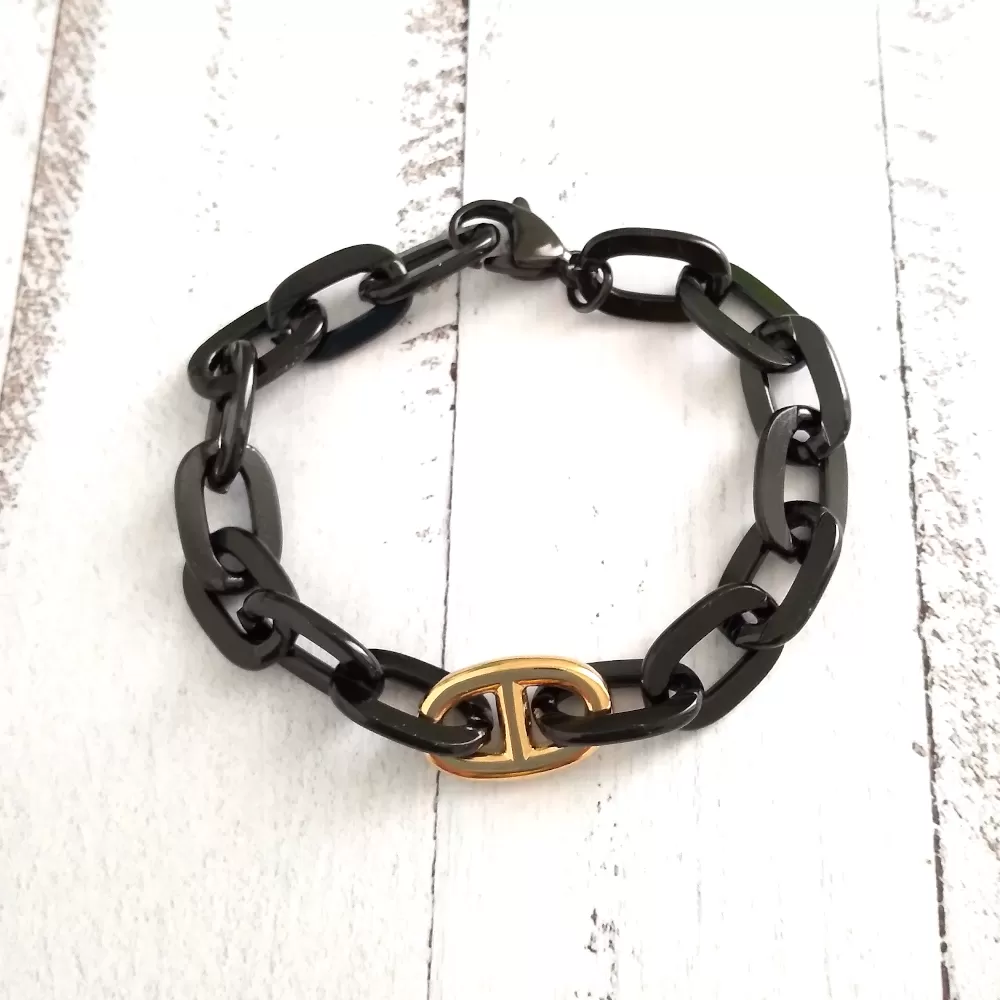 Noir Buckle Paperclip Bracelet