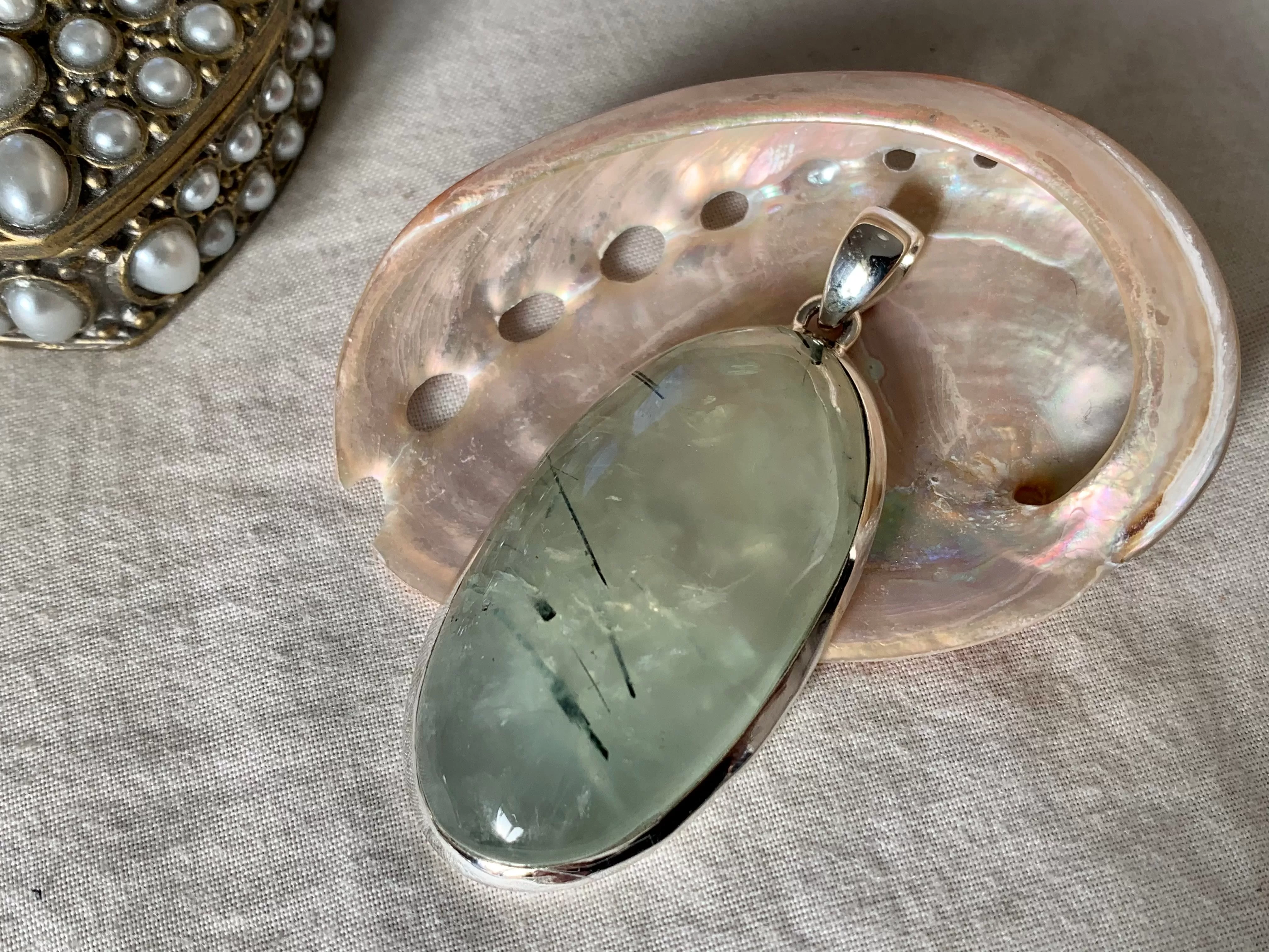 Prehnite Ariel Pendant - Large Oval