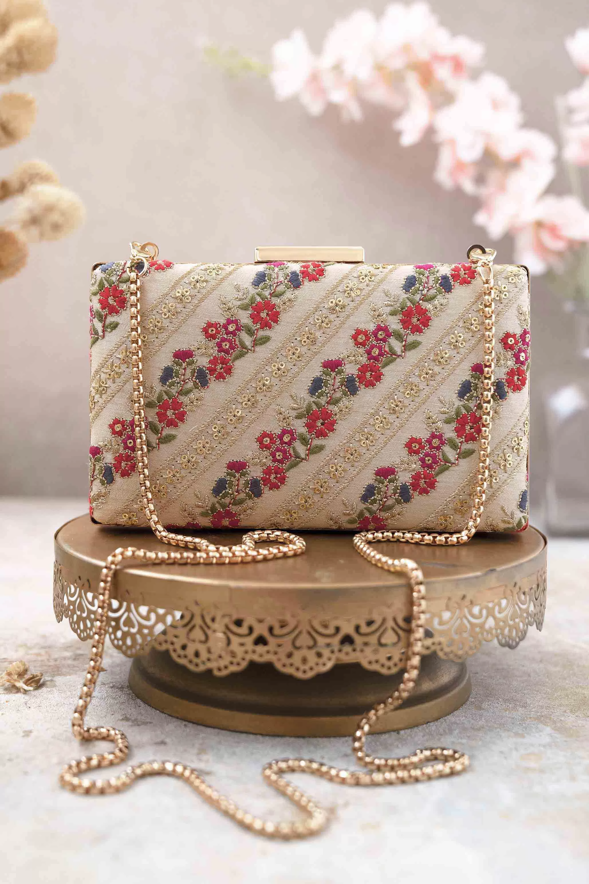 Resham Box Clutch