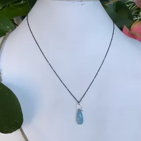 Stirrup long teardrop aquamarine necklace