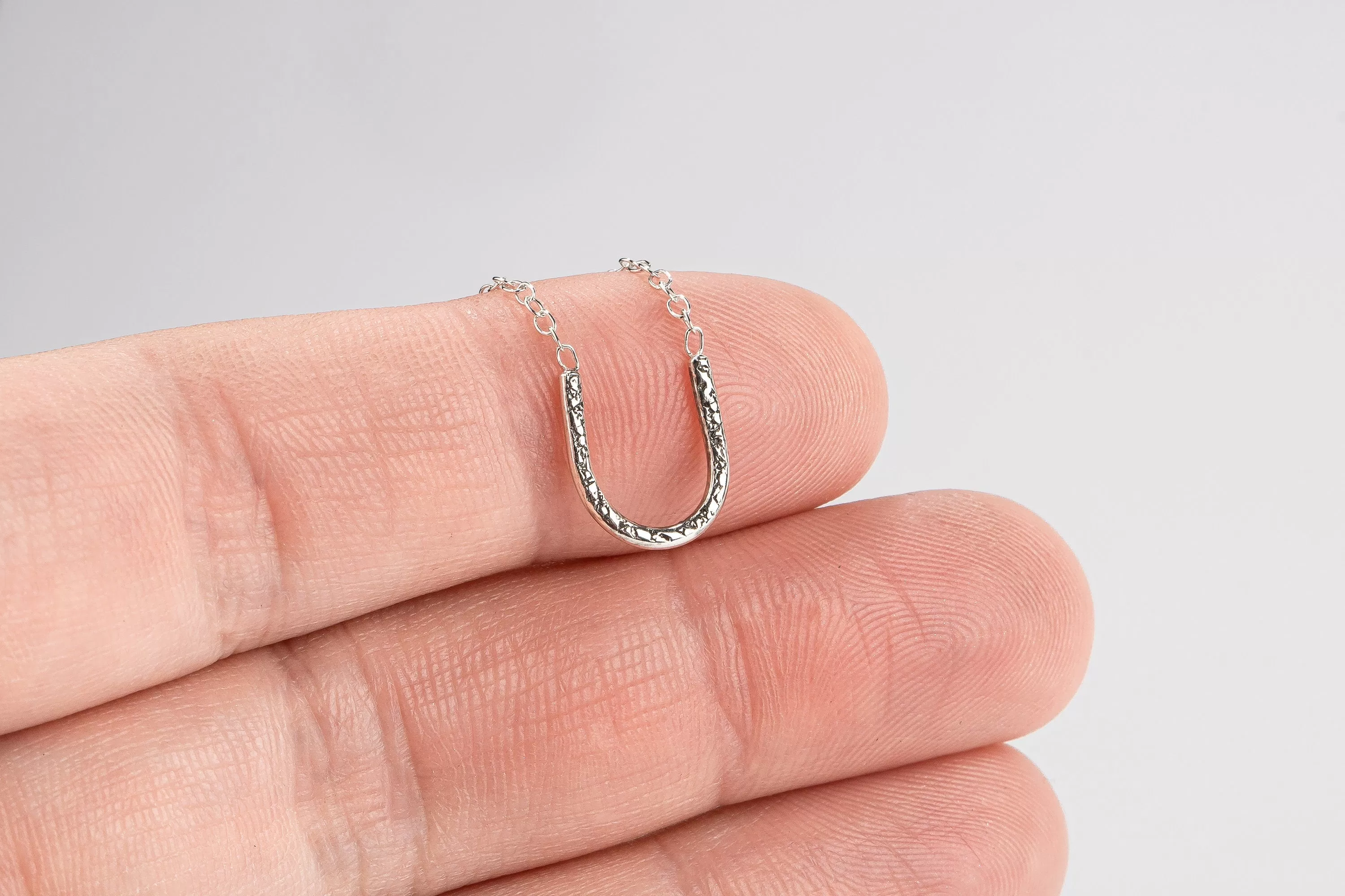 The Mini Arch Necklace