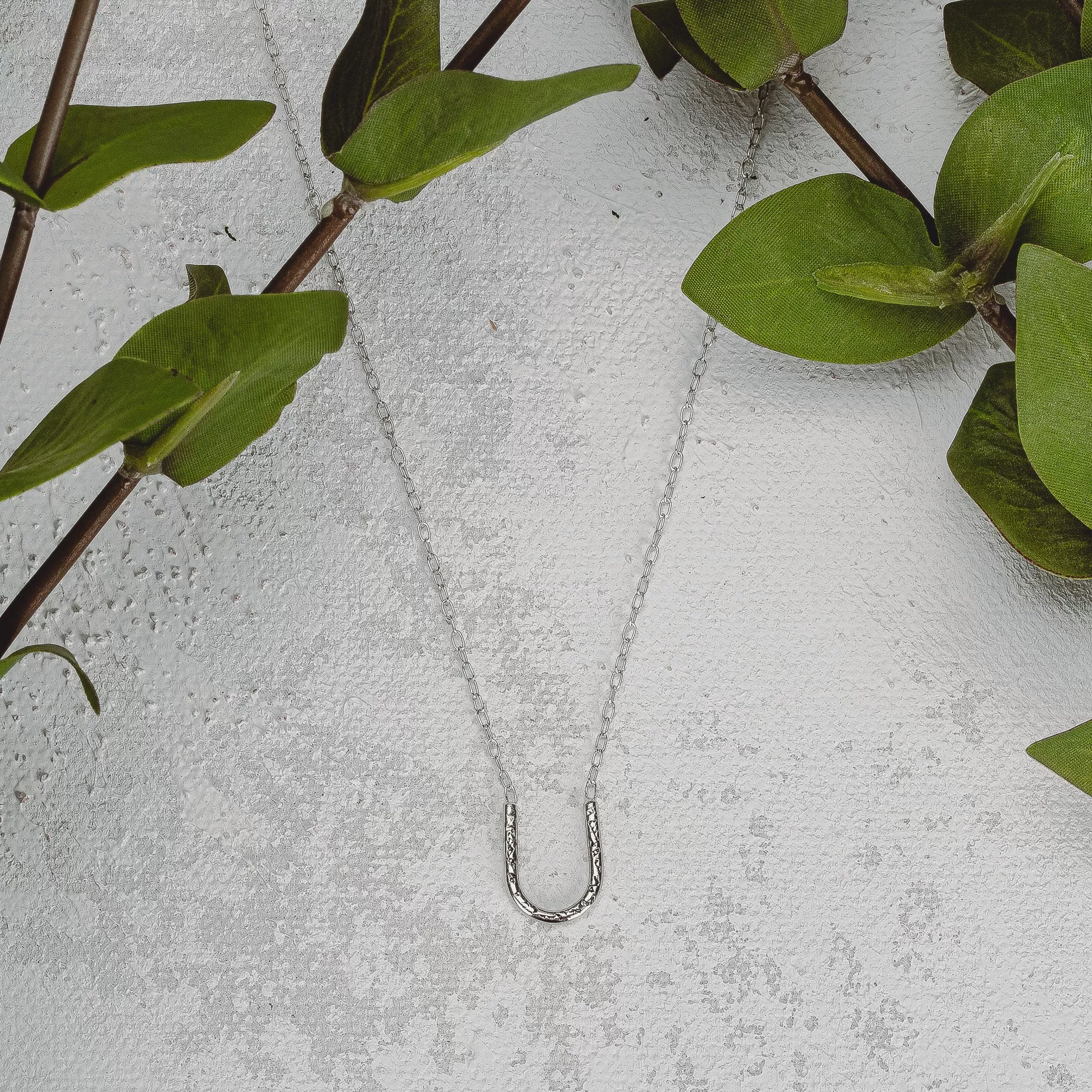 The Mini Arch Necklace