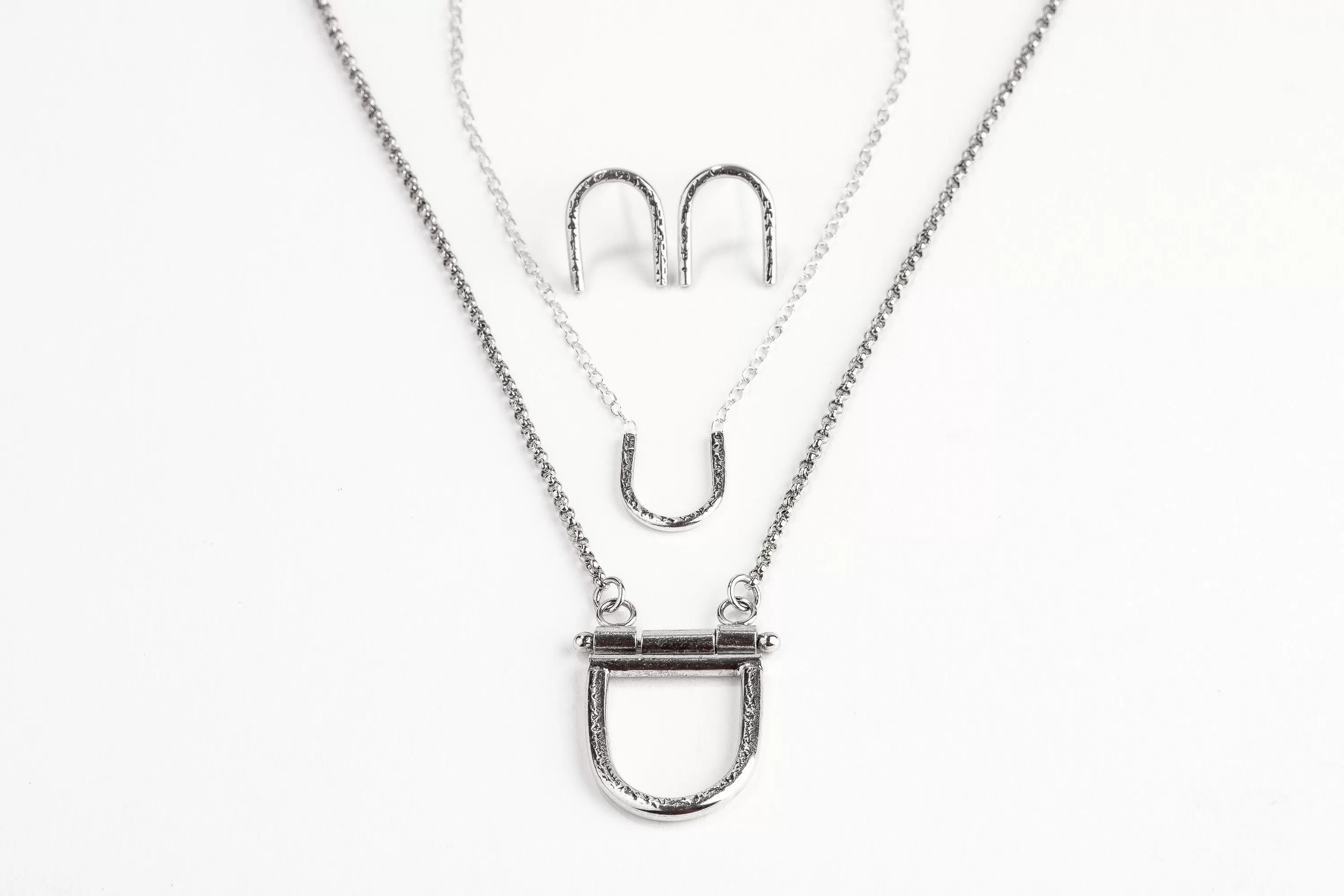 The Mini Arch Necklace