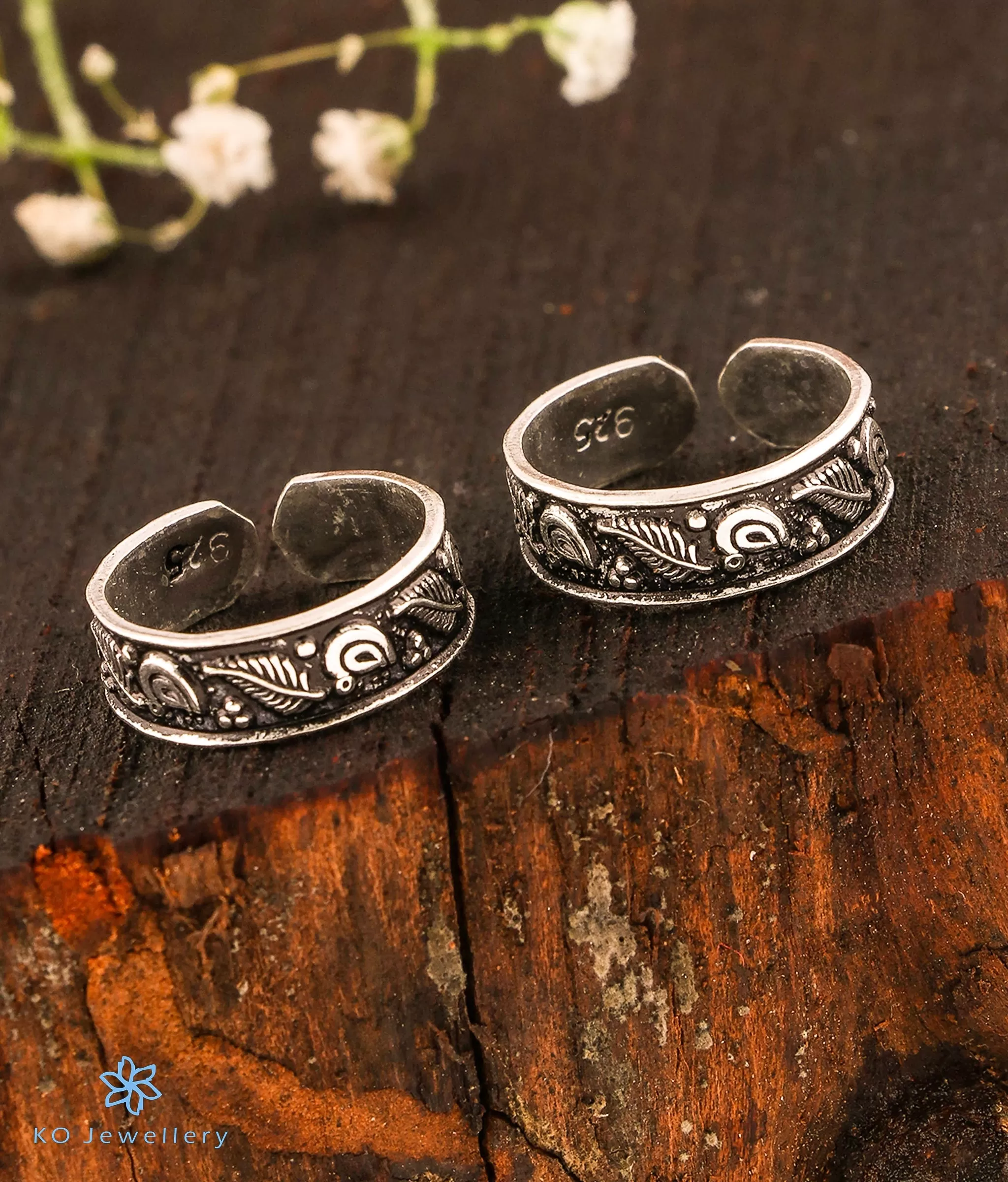 The Nura Silver Toe-Rings