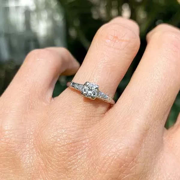 Vintage Engagement Ring, RBC 0.33ct